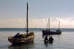 barcos de pesca na ilha de Moçambique