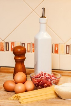 Ingredientes para o Spaghetti Alla Carbonara.