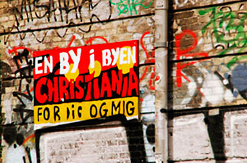 graffiti em rua de christiania