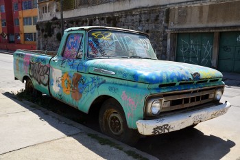 Furgão pintado em Valparaíso