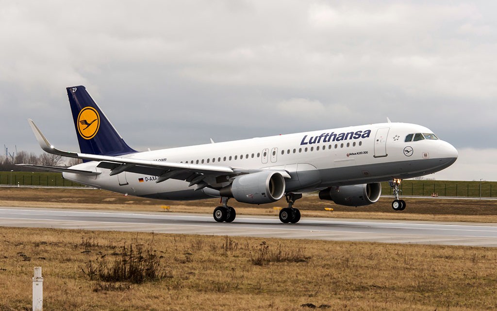 aterragem de avião Lufthansa Airbus A320