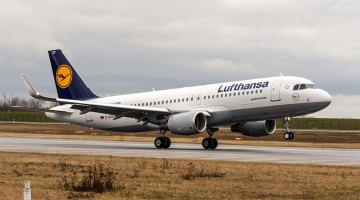 aterragem de avião Lufthansa Airbus A320