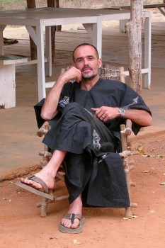 Nuno Lobito em meditação