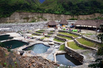 piscinas termais em Machu Picchu