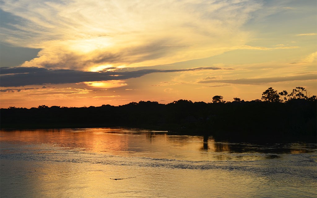 Pôr-do-sol no Amazonas