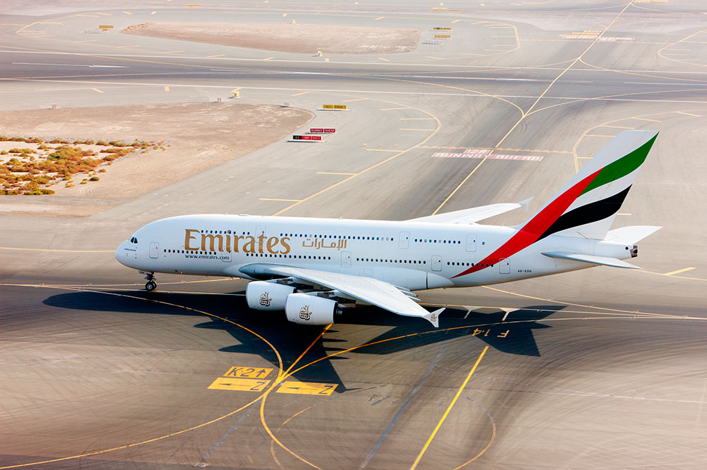 Emirates Airbus A380 no aeroporto