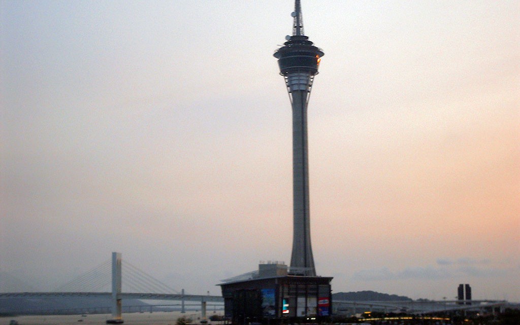 Torre de Macau junto à Taipa