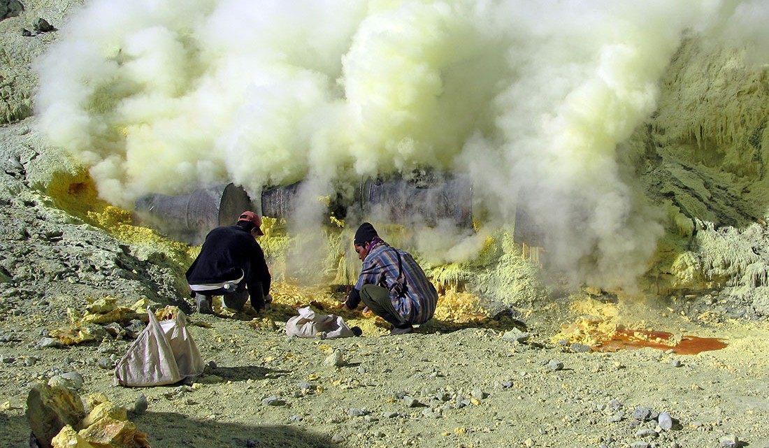 busca pelo melhor enxofre em Kawah Ijen