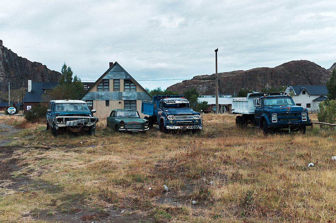 cemiterio de carros abandonados