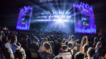 palco do NOS Alive, um dos festivais mais importantes em Portugal