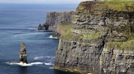 Paisagem dos Cliffs of Moher na Irlanda.