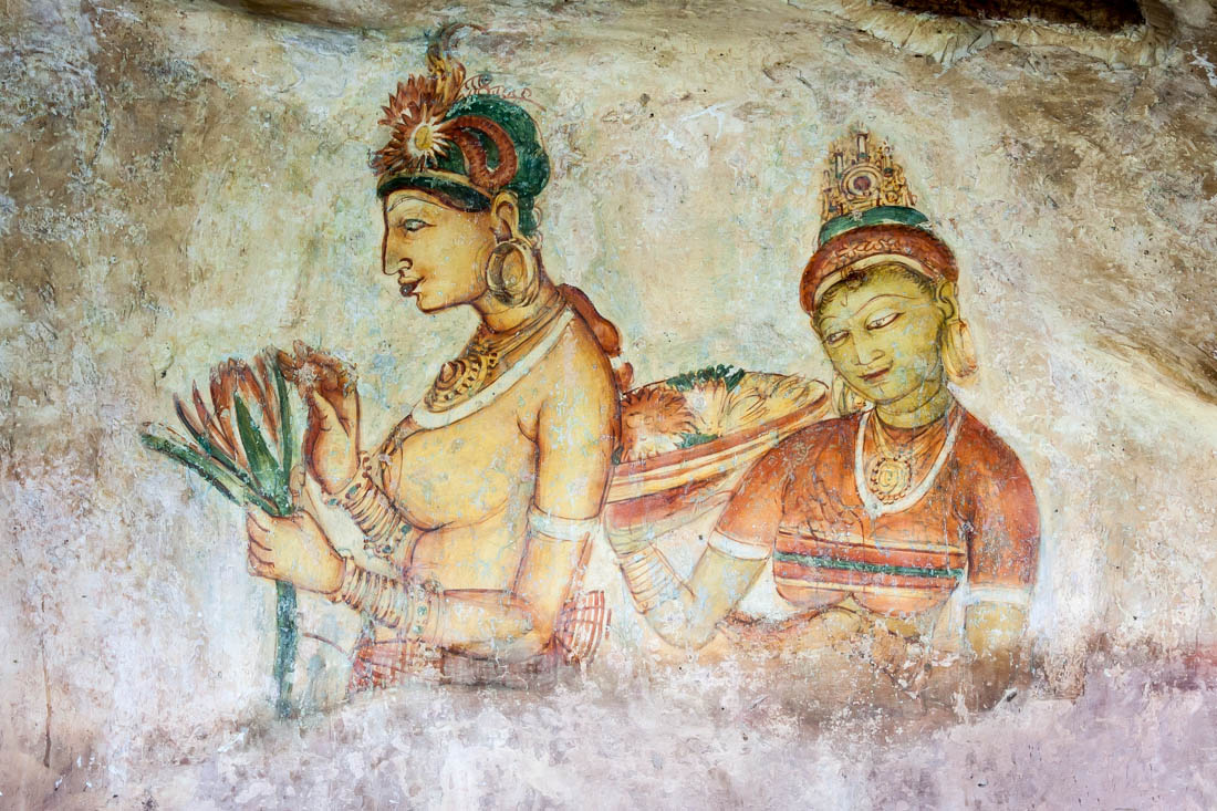 Pintura com duas deusas nas paredes de Sigiriya.