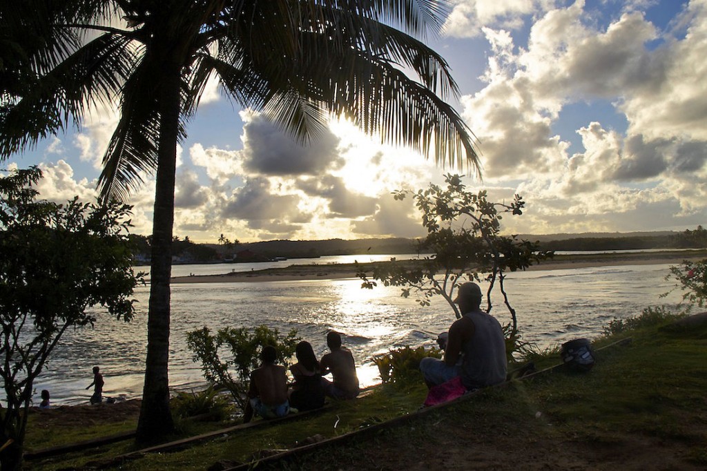 Pôr-do-sol em Itacaré, Bahia, Brasil.