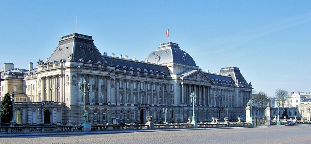 Frente do palácio real em Bruxelas.