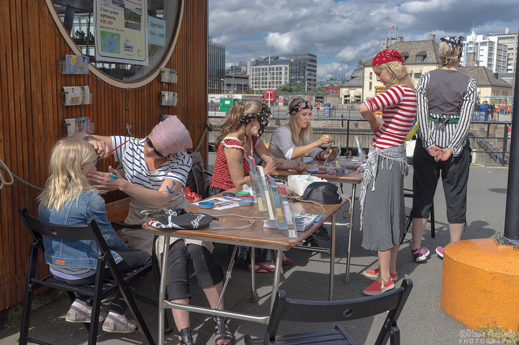 Mulheres pirata no Porto de Oslo, Noruega