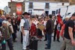 Grupo folclórico português aguarda pelo inicio da actuação no Festival Islâmico de Mértola.