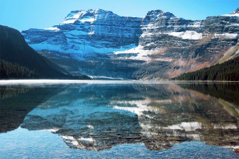 Lago Cameron no Parque Nacional Waterton.